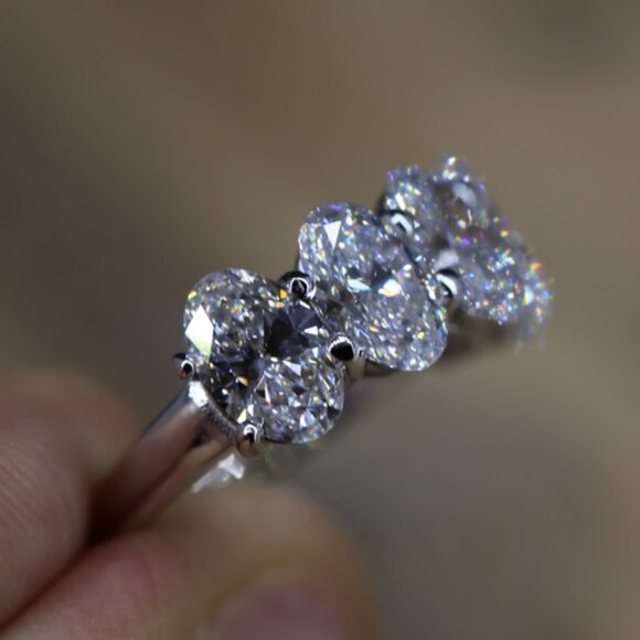 5.00 Carat Oval Lab-Grown Diamond Half Eternity Band 14K White Gold IGI Certifie - Picture 8 of 8